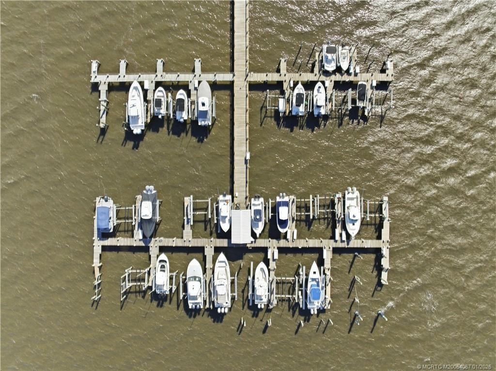 150 SE Four Winds Drive, Unit B208, Stuart, FL 34996 Photo