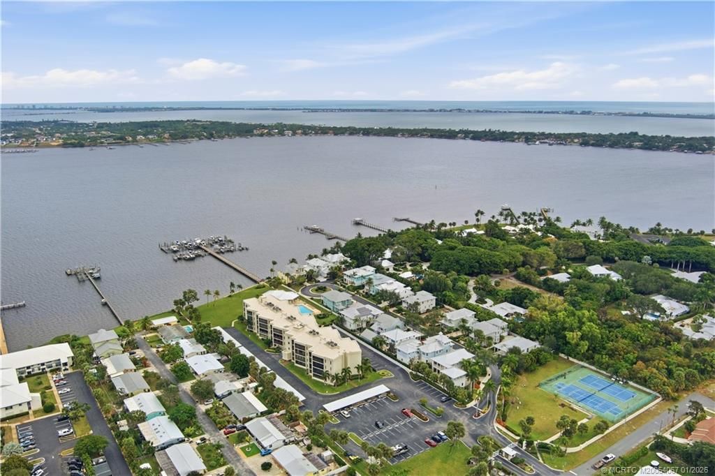 150 SE Four Winds Drive, Unit B208, Stuart, FL 34996 Photo