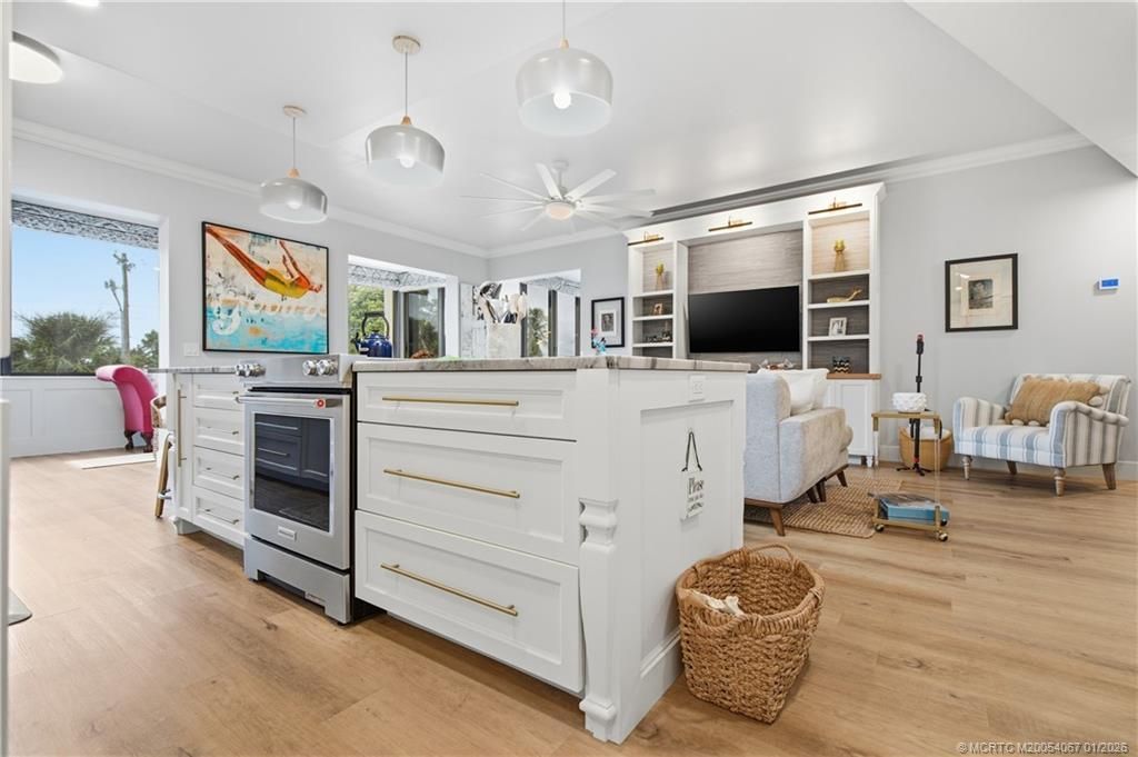 150 SE Four Winds Drive, Unit B208, Stuart, FL 34996 Photo