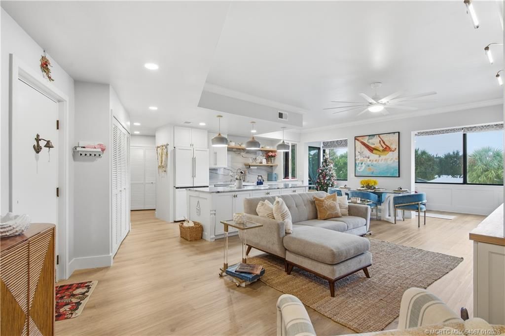 150 SE Four Winds Drive, Unit B208, Stuart, FL 34996 Photo