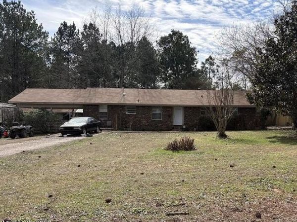 78 Pump Branch Road, Wiggins, MS 39577