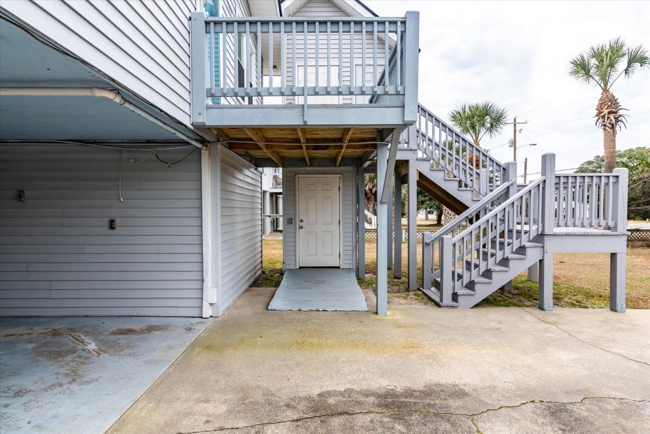 2002 Palmetto Boulevard Photo 57