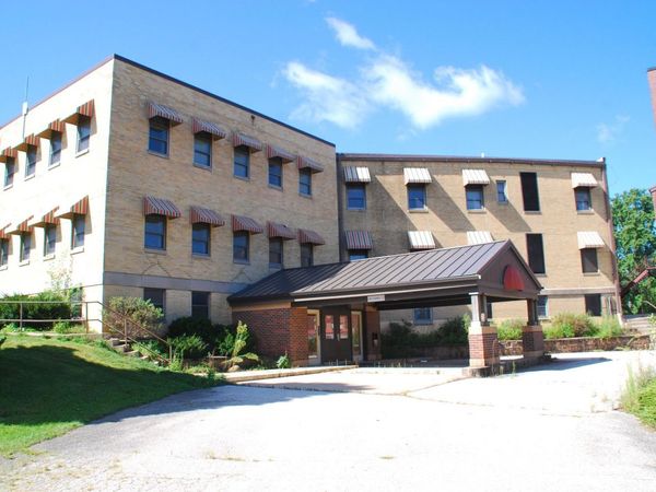 18569 Lane Road, Fayette, IA 52142