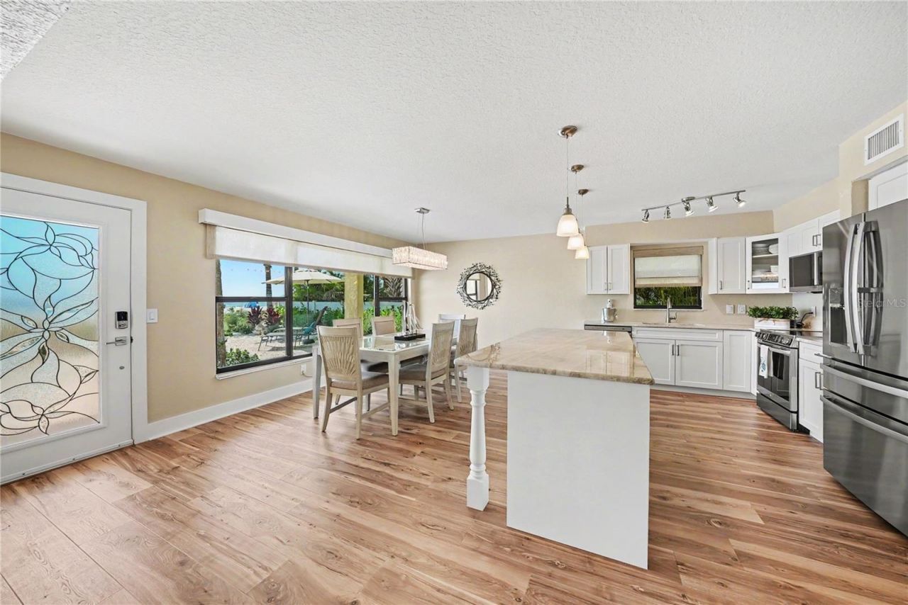 19936 Gulf Boulevard, Indian Shores, FL 33785 Photo
