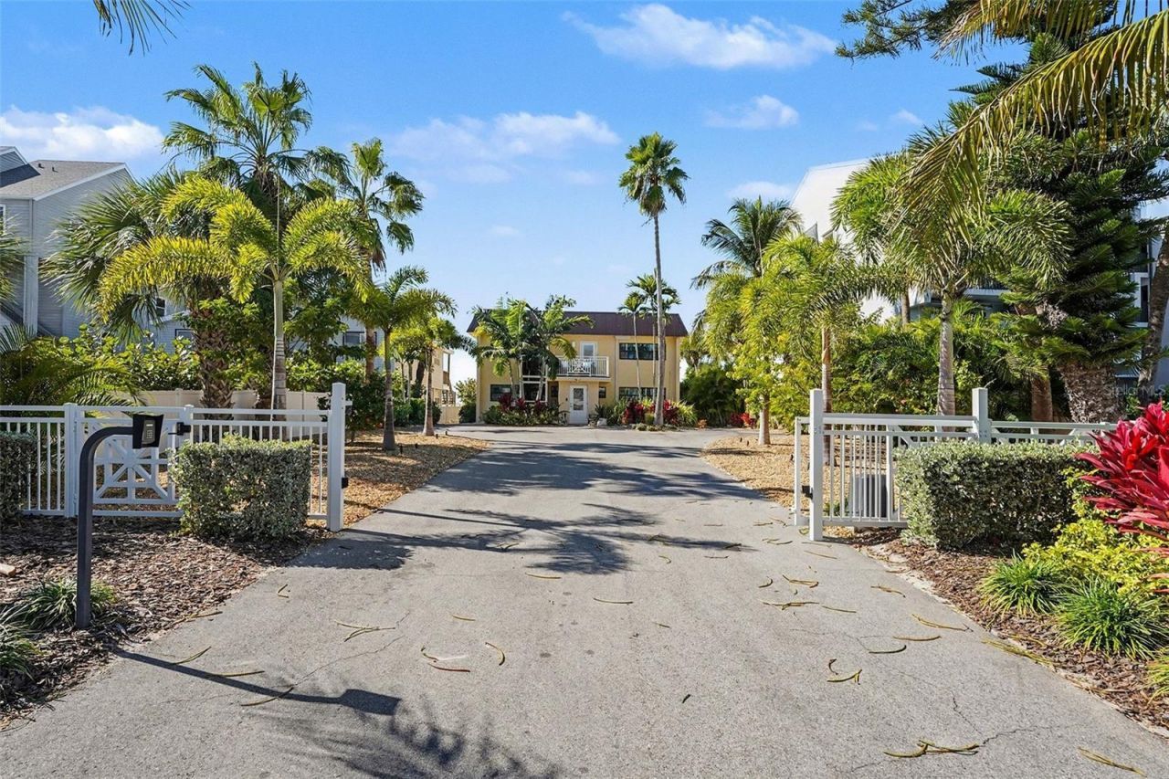 19936 Gulf Boulevard, Indian Shores, FL 33785 Photo