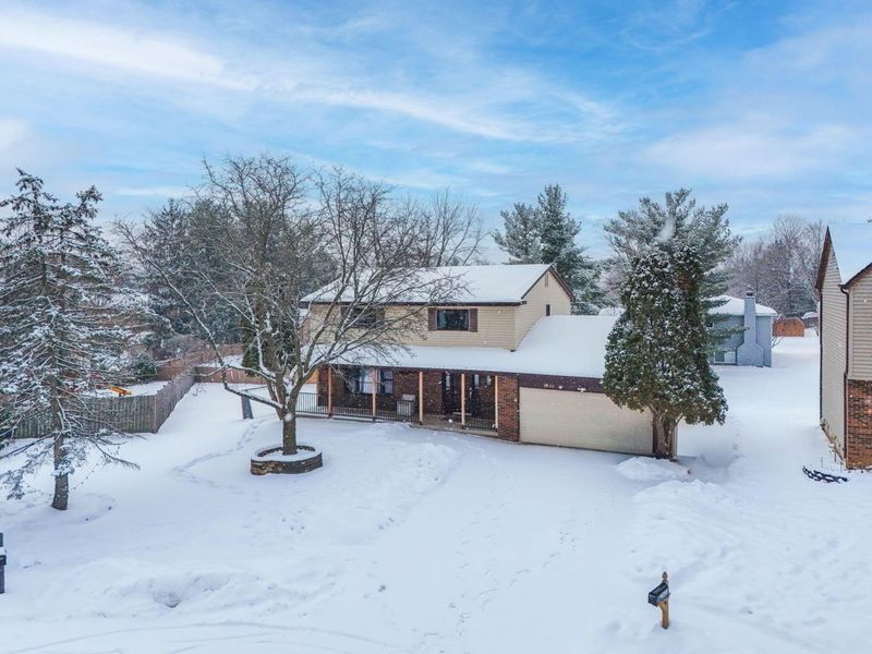 8622 Renford Court, Powell, OH 43065 Photo 2