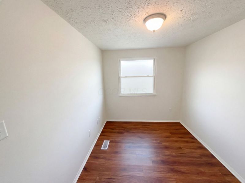 4459 Amwood Street, Columbus, OH 43228 Photo 14