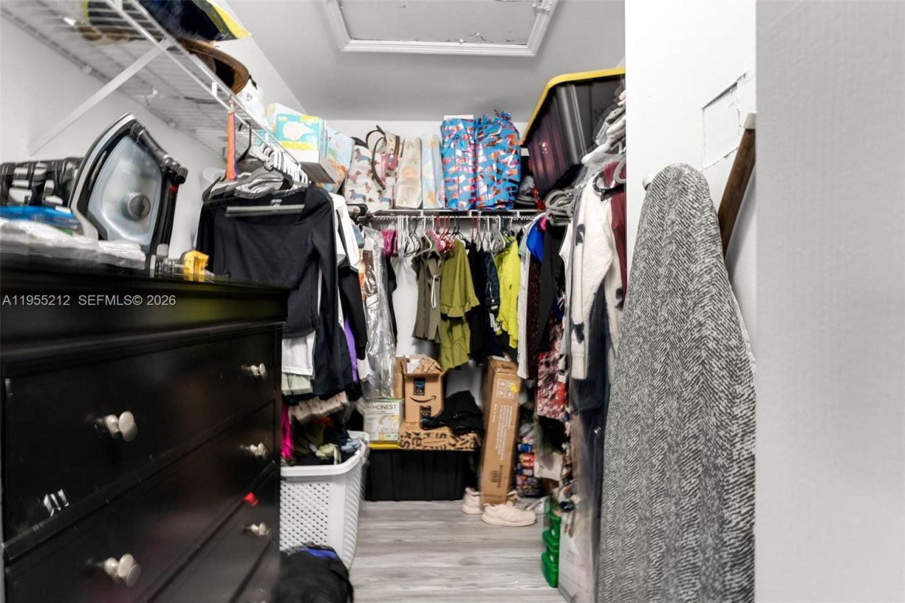 6934 SW 164th Ct, Miami, FL 33193 Photo