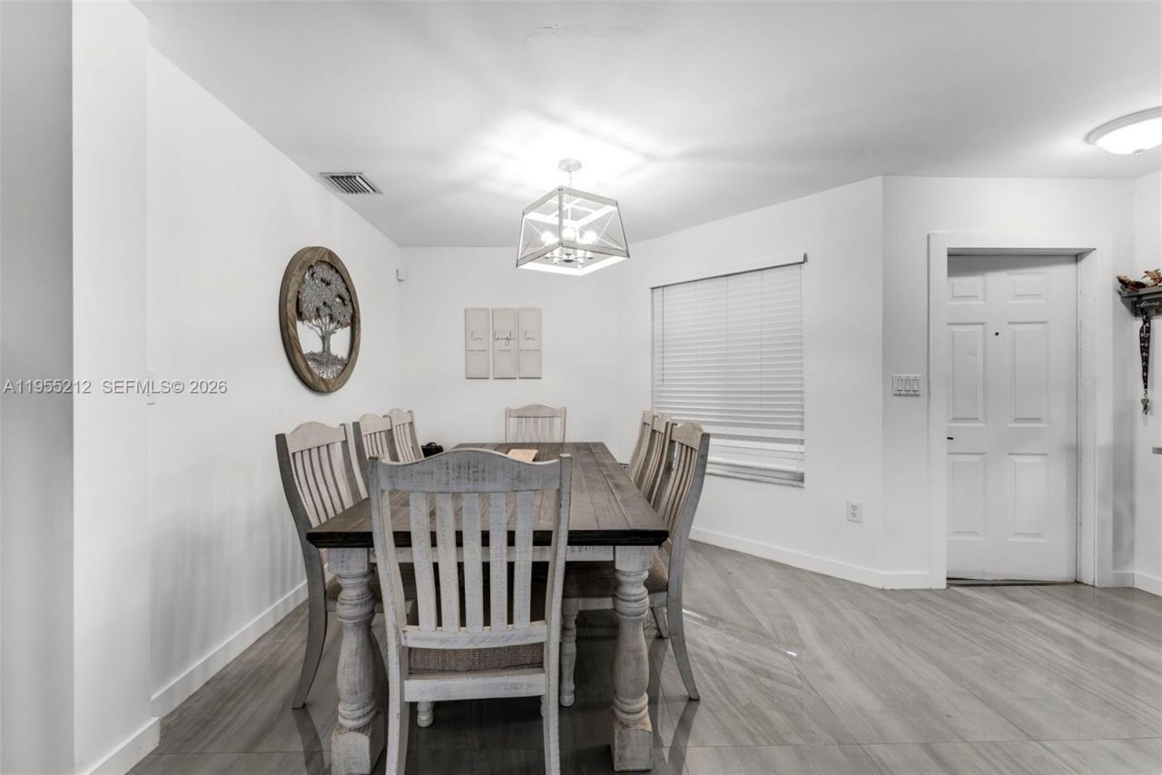 6934 SW 164th Ct, Miami, FL 33193 Photo