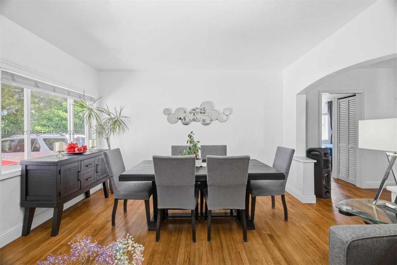 104 SW 40th Ave , Miami, FL 33134 Photo