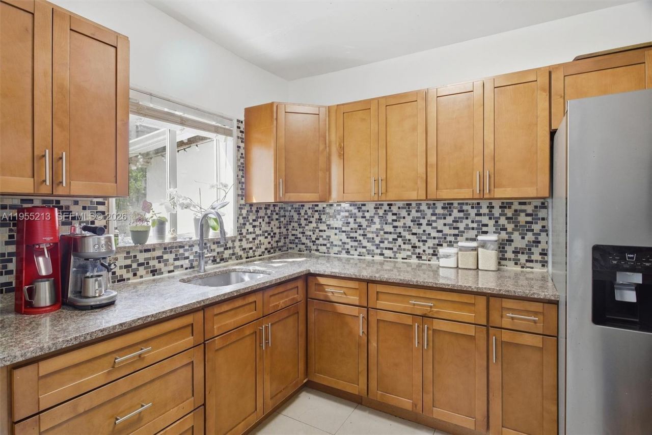 104 SW 40th Ave , Miami, FL 33134 Photo