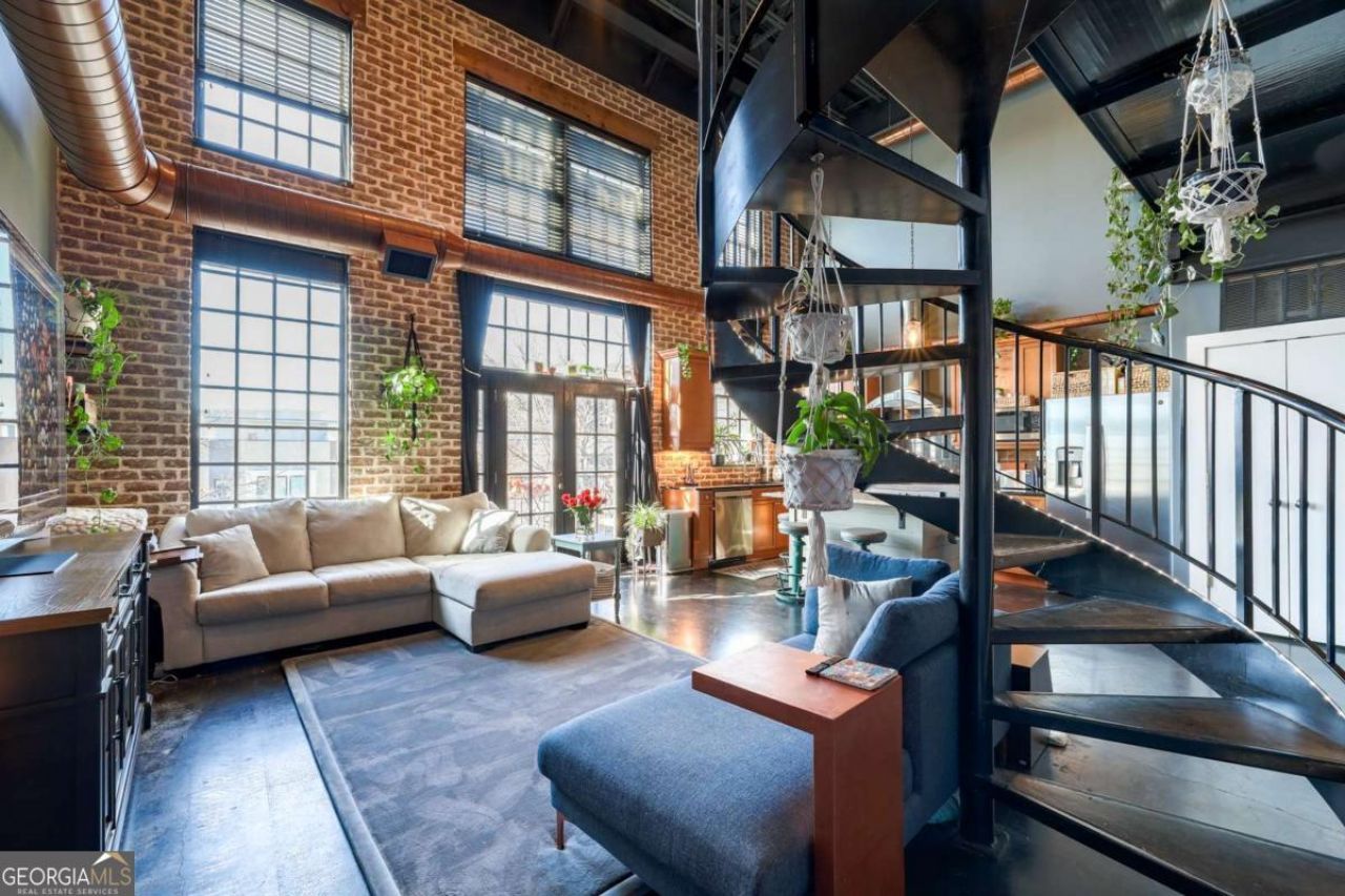 5434 Peachtree Road, Unit 109, Atlanta, GA 30341 Main Photo