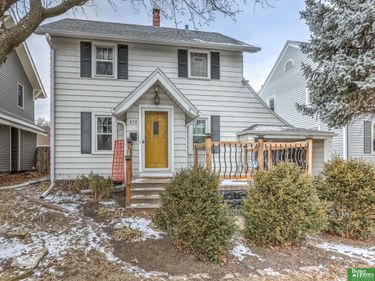 410 S 48th Avenue, Omaha, NE 68132