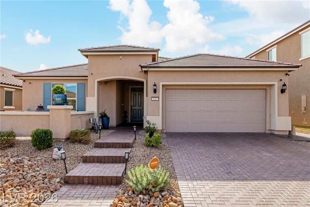 137 Outcrop Ridge Avenue, Henderson, NV 89002 Main Photo