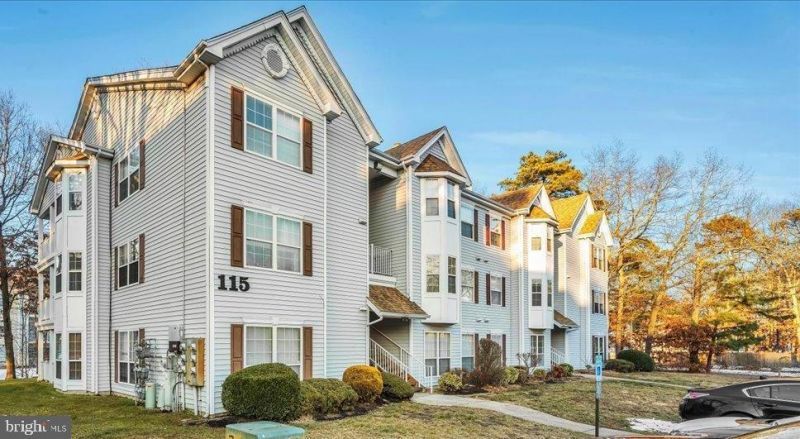 2 Navajo Court, Absecon, NJ 08205 Main Photo