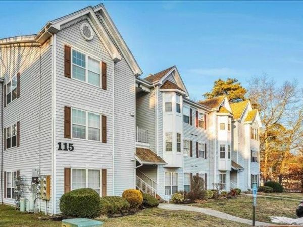 2 NAVAJO COURT, ABSECON, NJ 08205