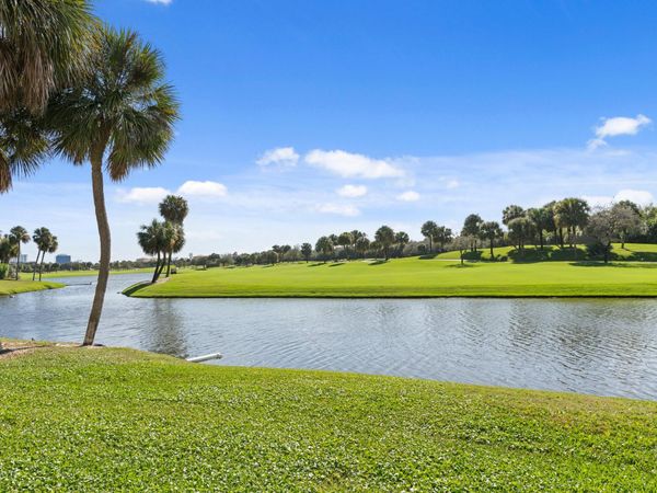 2435 Presidential Way, Unit E, West Palm Beach, FL 33401