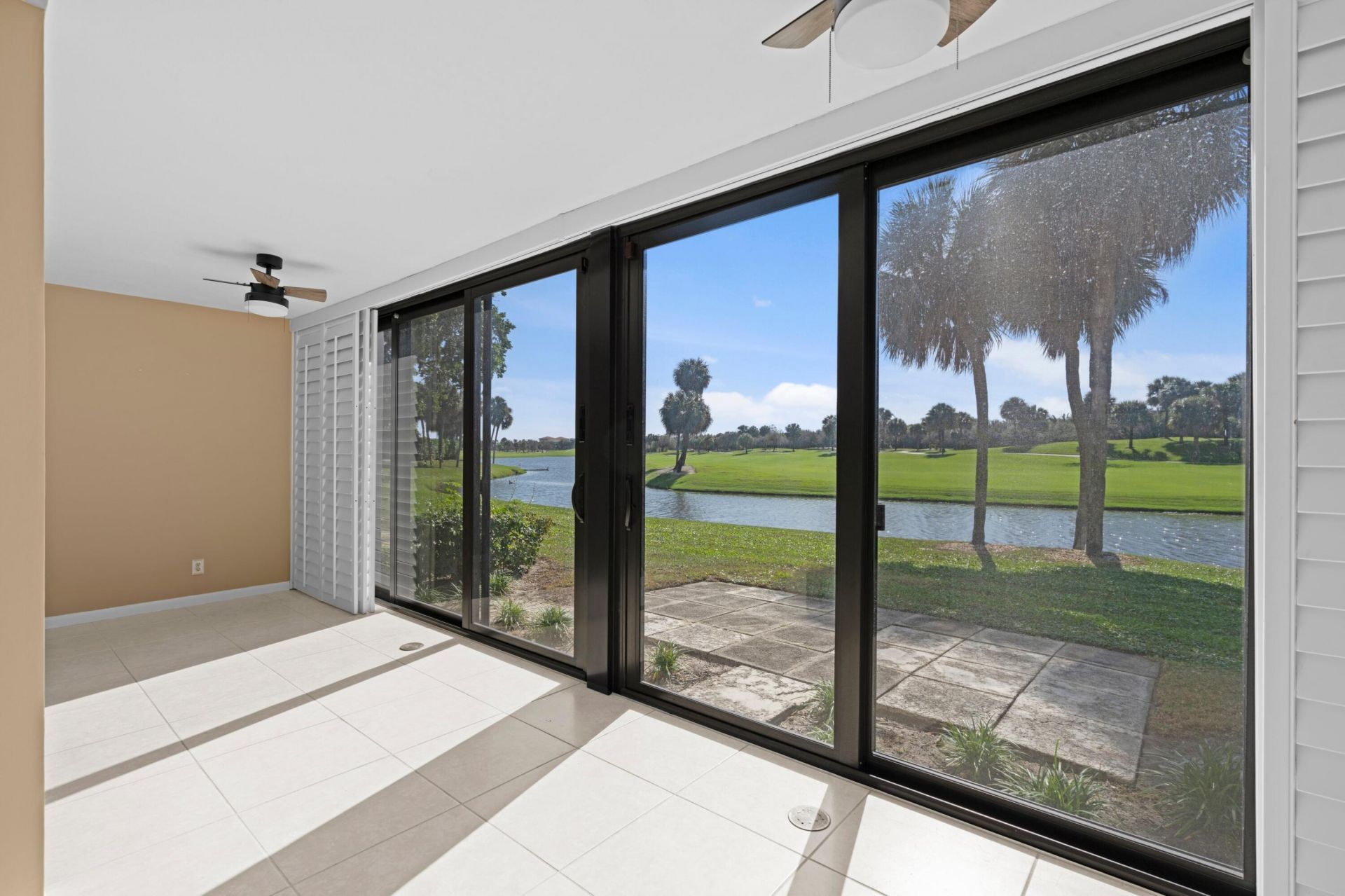 2435 Presidential Way, Unit E, West Palm Beach, FL 33401 Photo