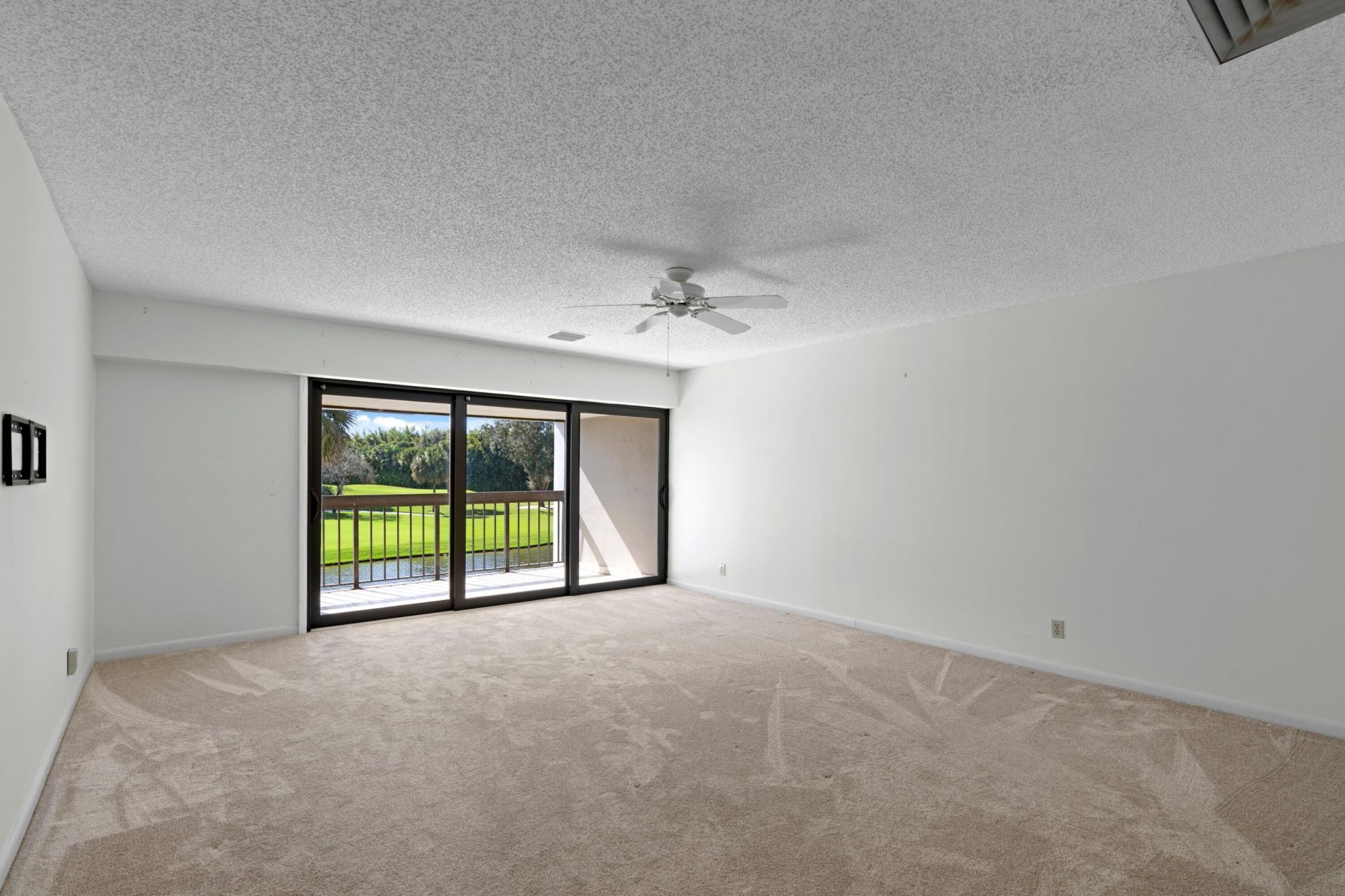2435 Presidential Way, Unit E, West Palm Beach, FL 33401 Photo