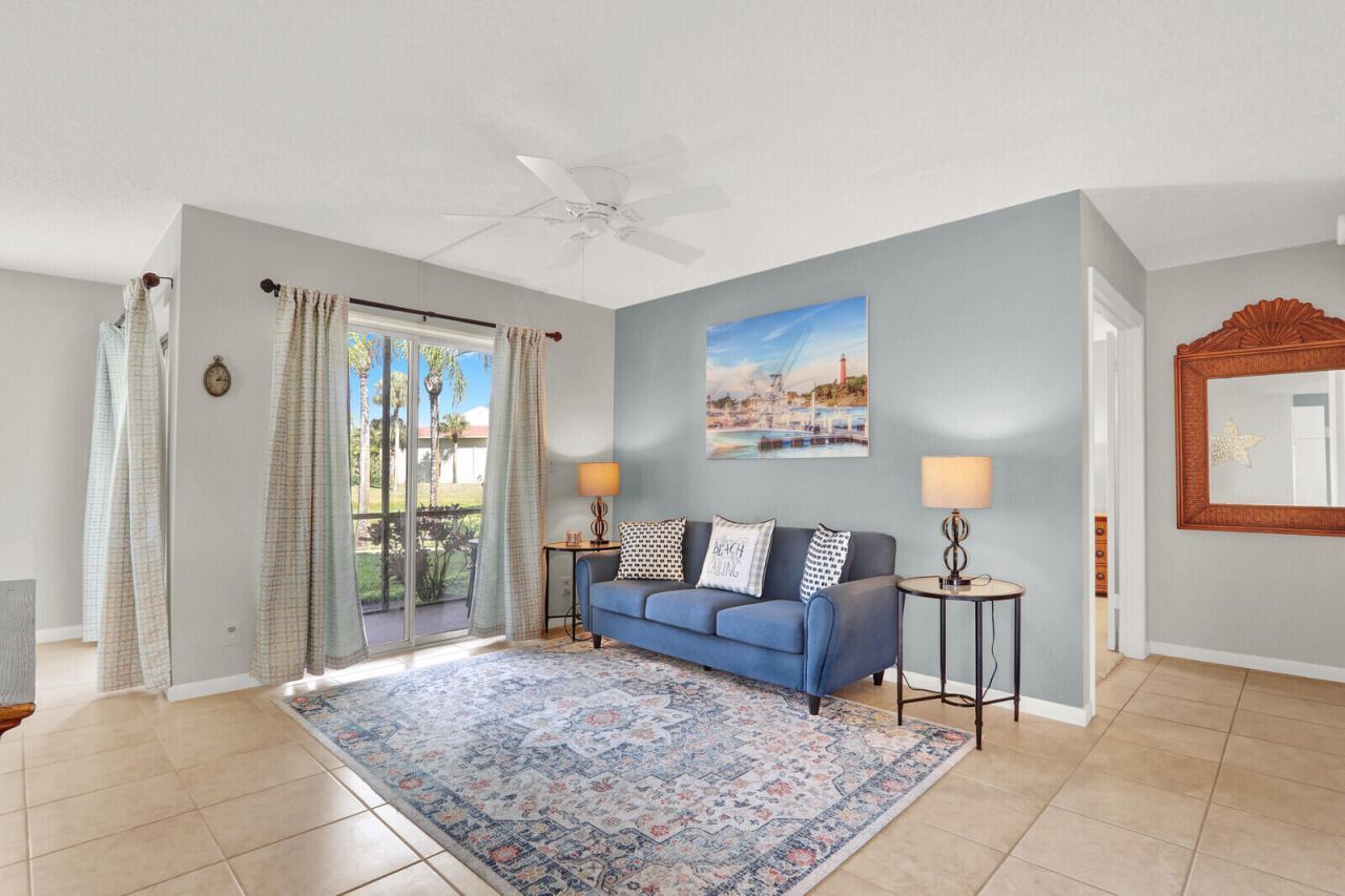 6531 Chasewood Drive, Unit D, Jupiter, FL 33458 Photo