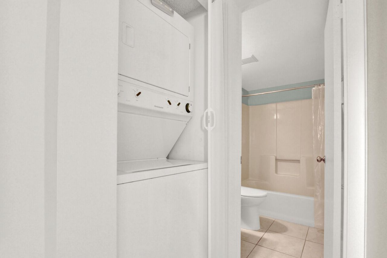 6531 Chasewood Drive, Unit D, Jupiter, FL 33458 Photo