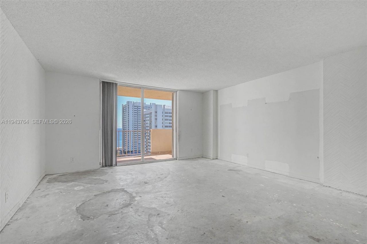 1865 S Ocean Dr, Unit 14M, Hallandale Beach, FL 33009 Photo