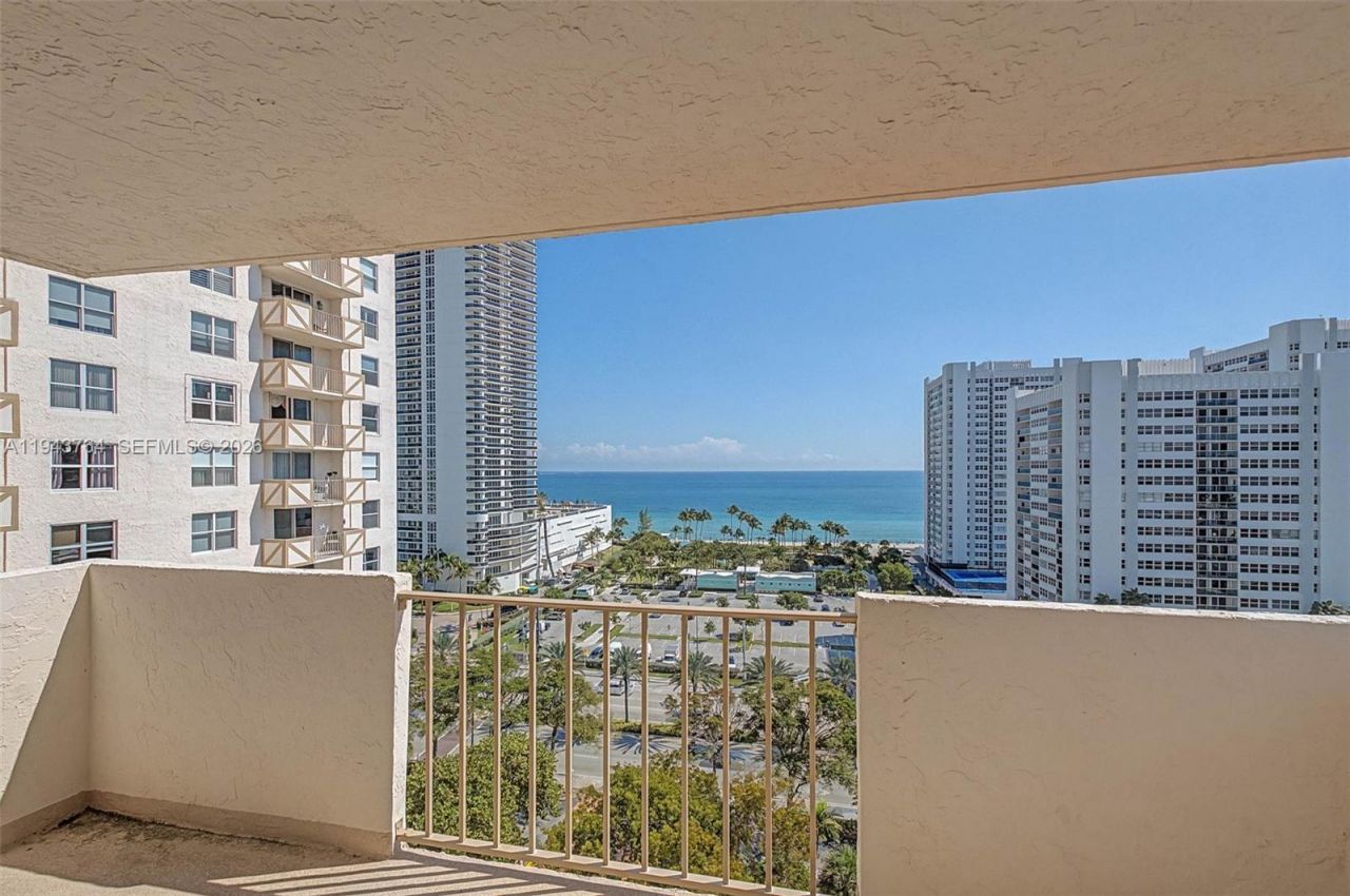 1865 S Ocean Dr, Unit 14M, Hallandale Beach, FL 33009 Photo