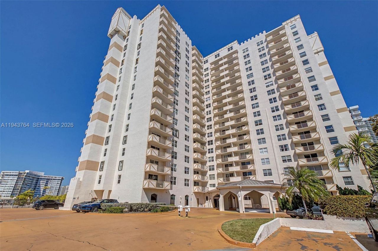 1865 S Ocean Dr, Unit 14M, Hallandale Beach, FL 33009 Photo