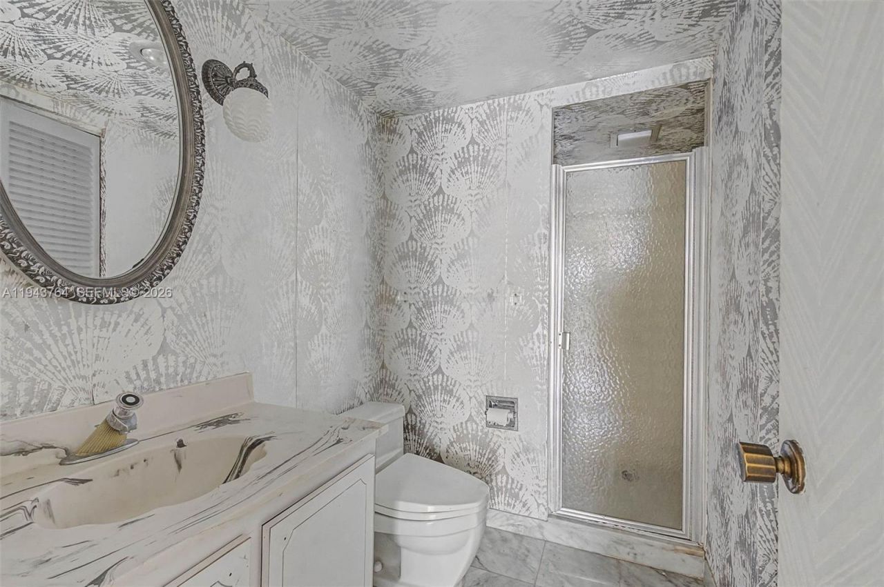 1865 S Ocean Dr, Unit 14M, Hallandale Beach, FL 33009 Photo