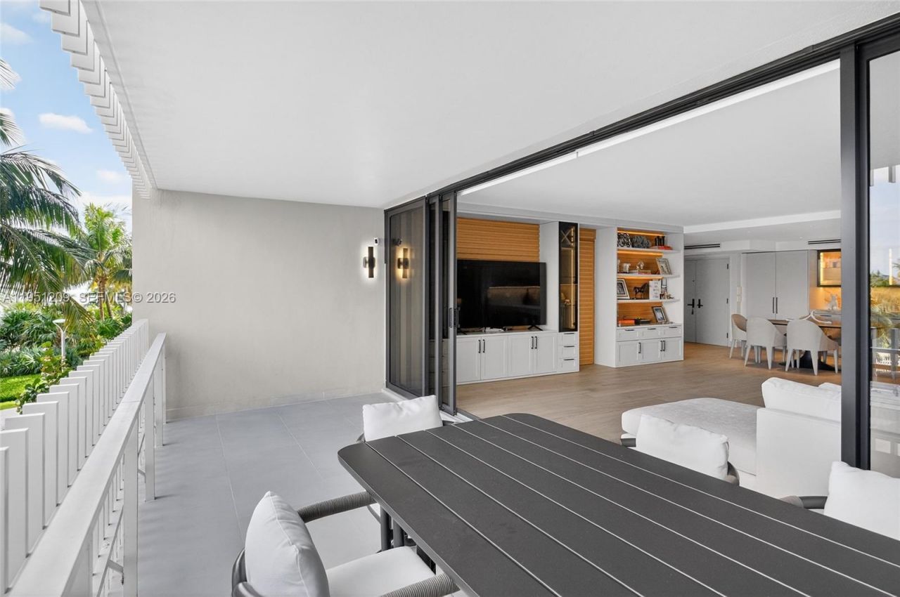 1 Grove Isle Dr, Unit A303, Miami, FL 33133 Photo