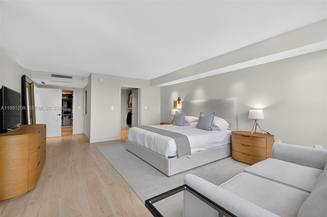 1 Grove Isle Dr, Unit A303, Miami, FL 33133 Photo