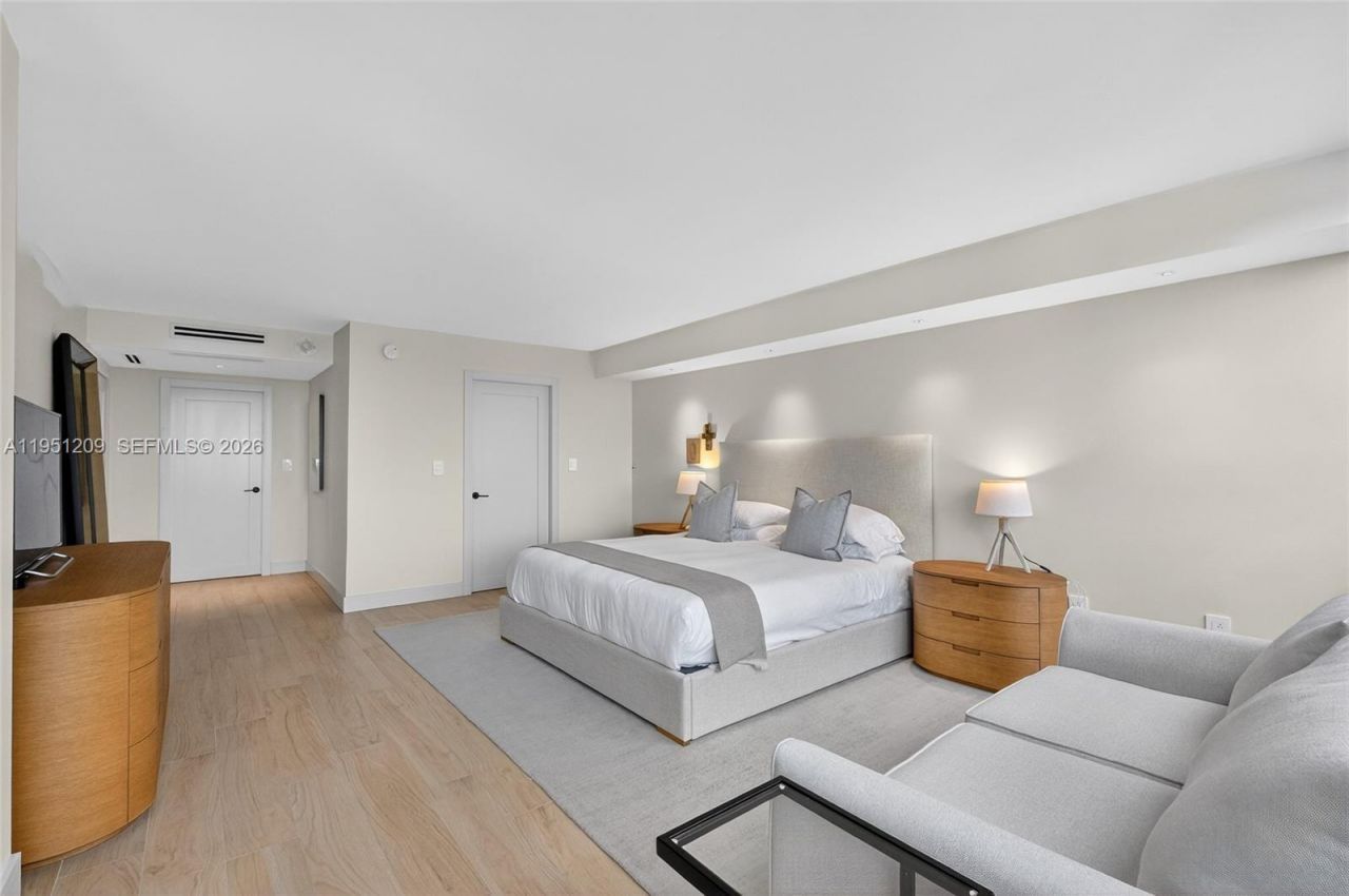 1 Grove Isle Dr, Unit A303, Miami, FL 33133 Photo