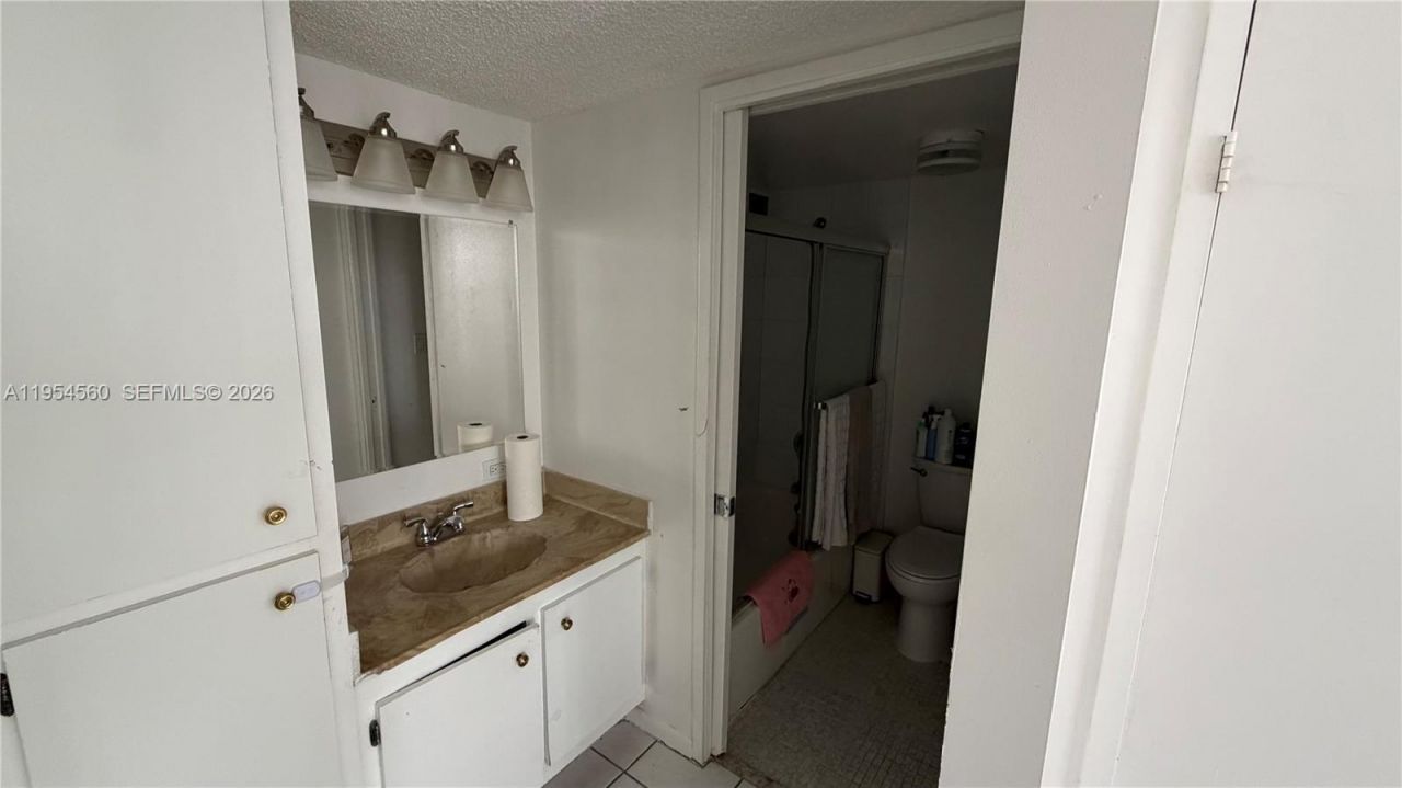 17011 N Bay Rd, Unit 912, Sunny Isles Beach, FL 33160 Photo