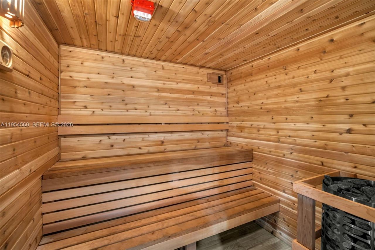 17011 N Bay Rd, Unit 912, Sunny Isles Beach, FL 33160 Photo