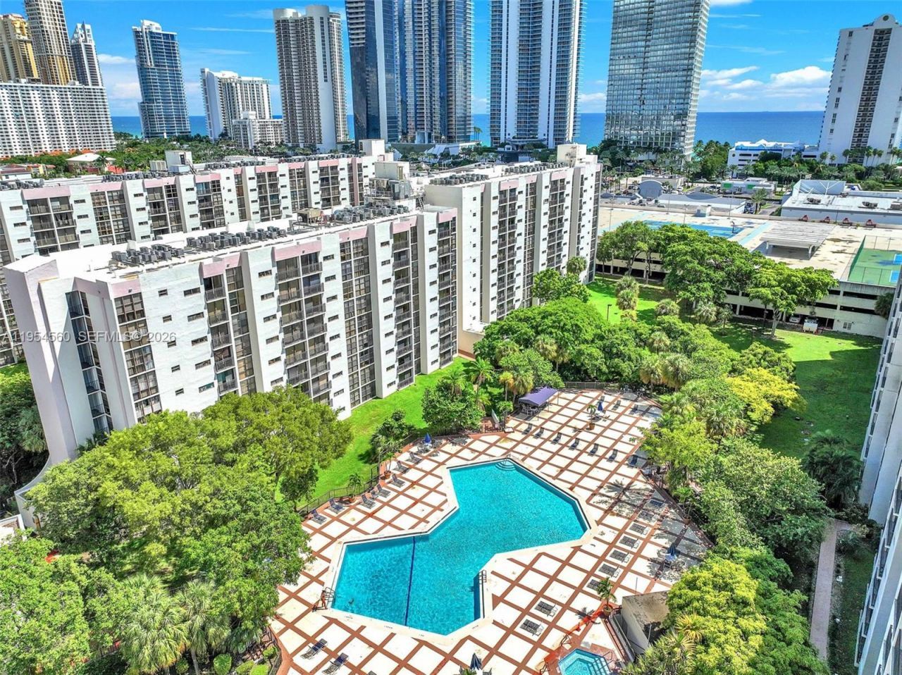 17011 N Bay Rd, Unit 912, Sunny Isles Beach, FL 33160 Photo