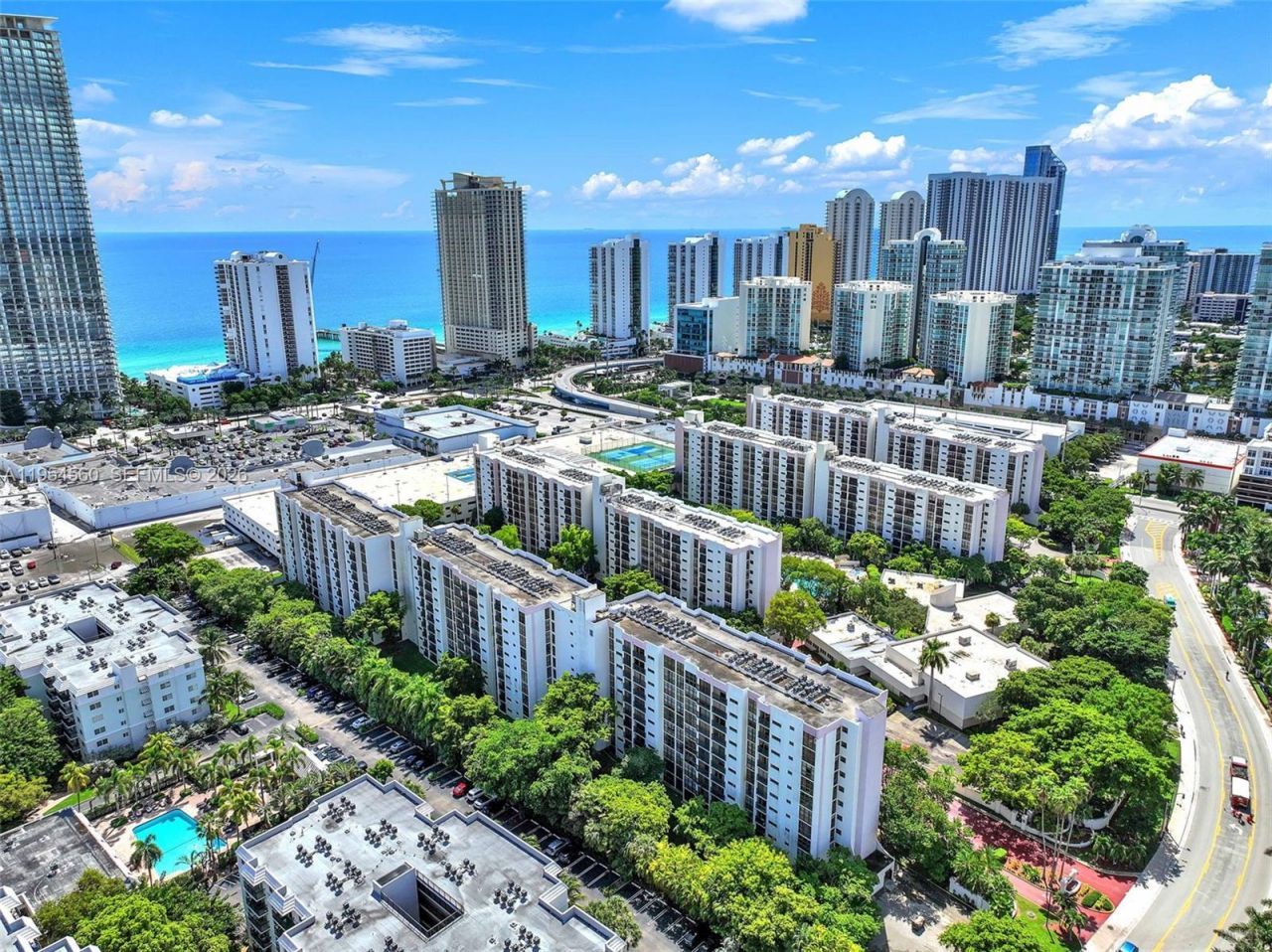 17011 N Bay Rd, Unit 912, Sunny Isles Beach, FL 33160 Photo