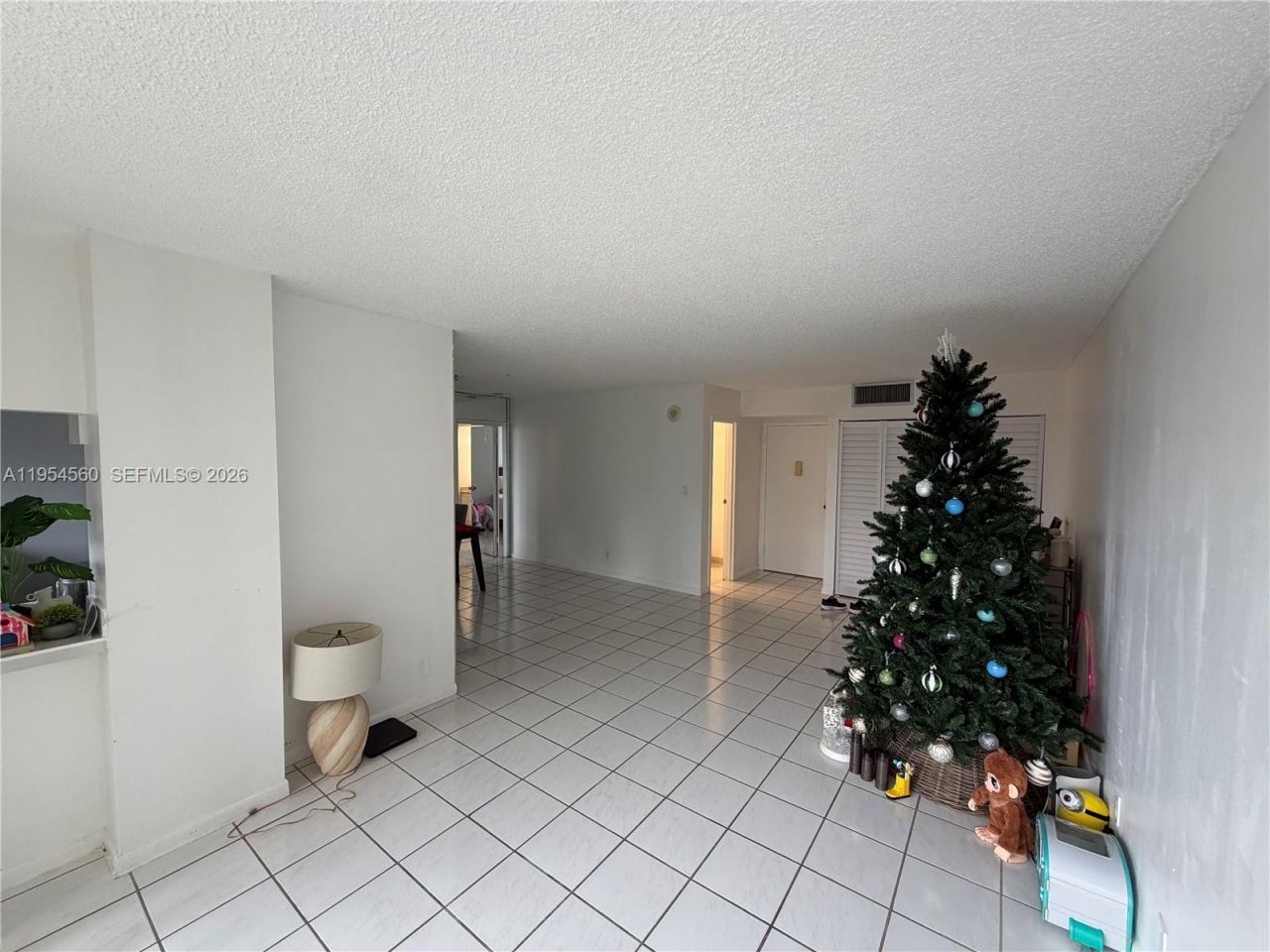 17011 N Bay Rd, Unit 912, Sunny Isles Beach, FL 33160 Photo