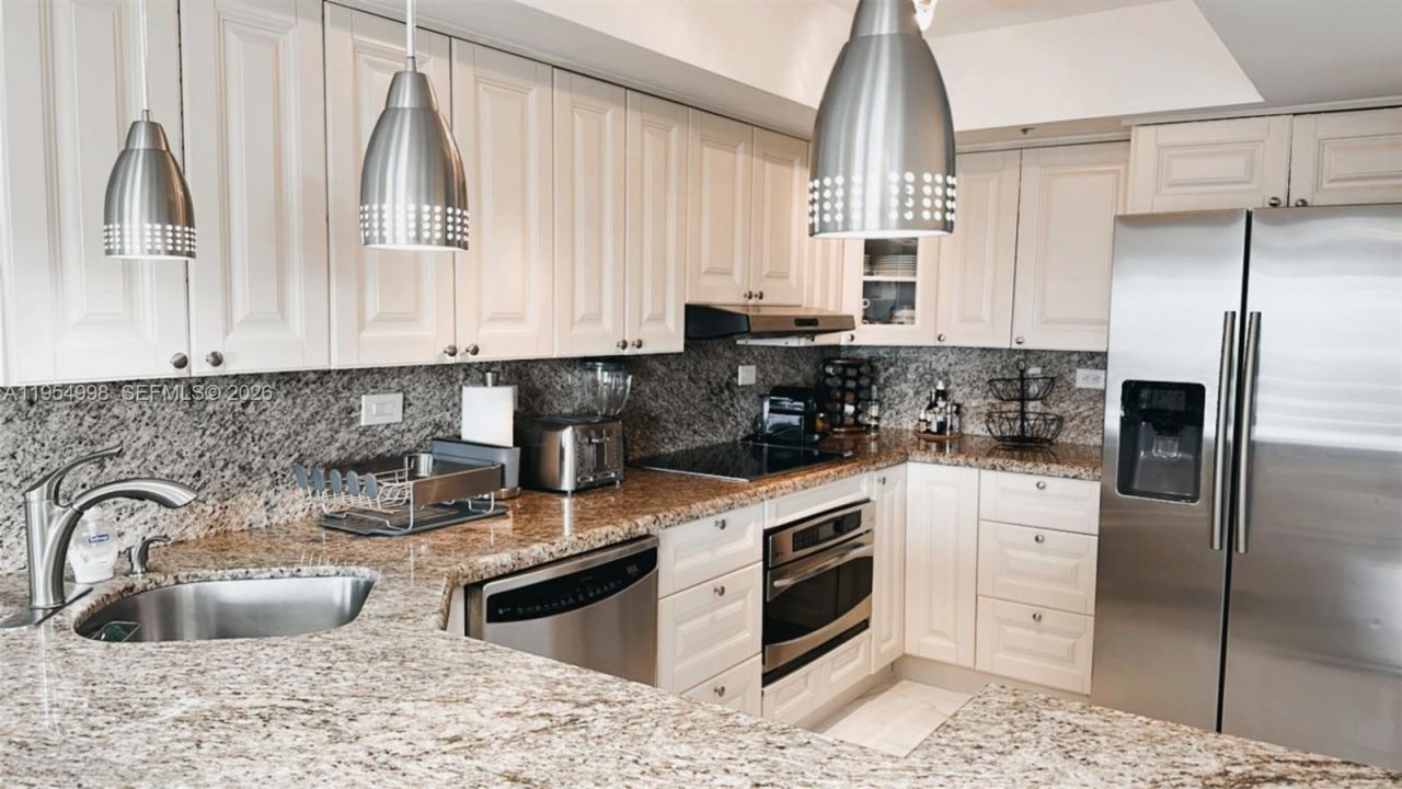 20355 NE 34th Ct, Unit 1727, Aventura, FL 33180 Photo