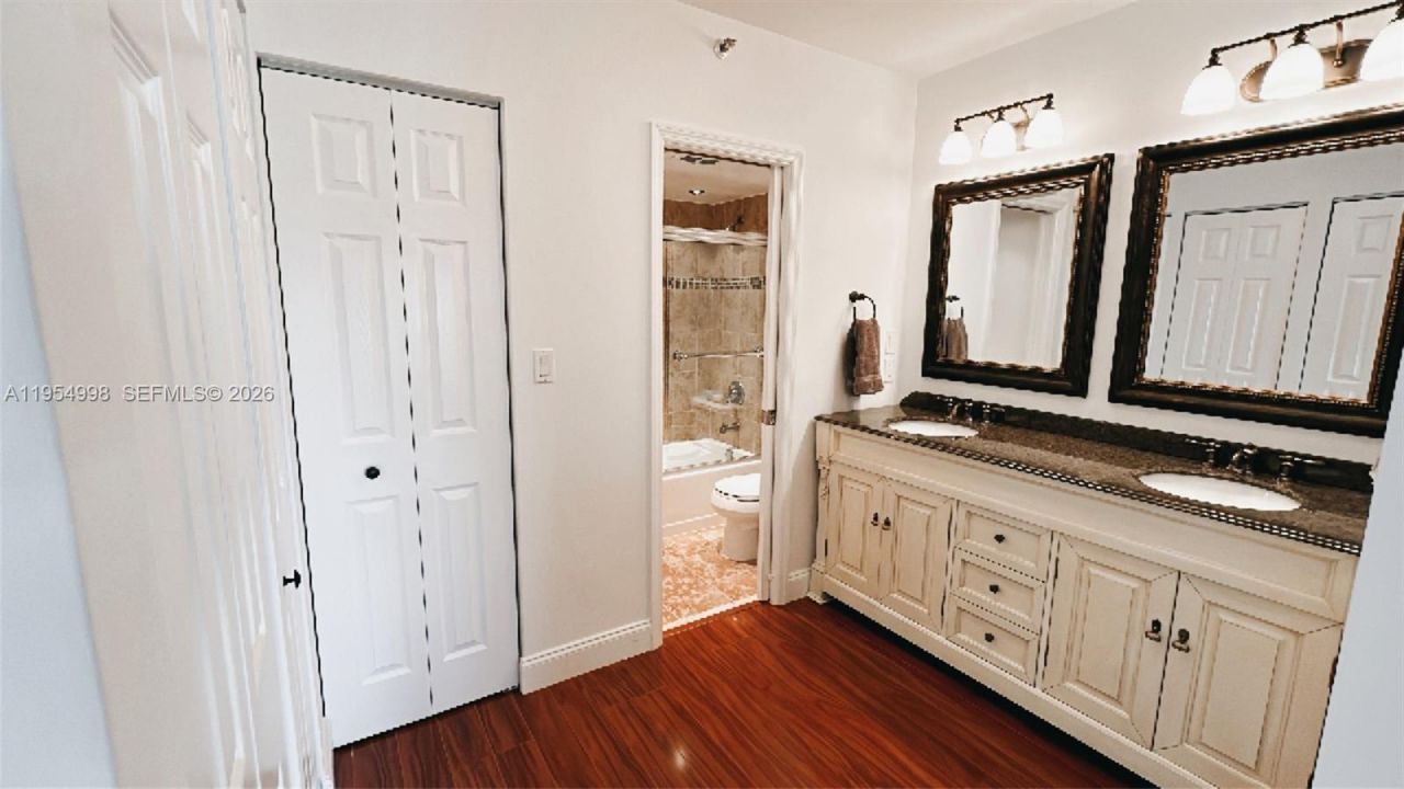 20355 NE 34th Ct, Unit 1727, Aventura, FL 33180 Photo