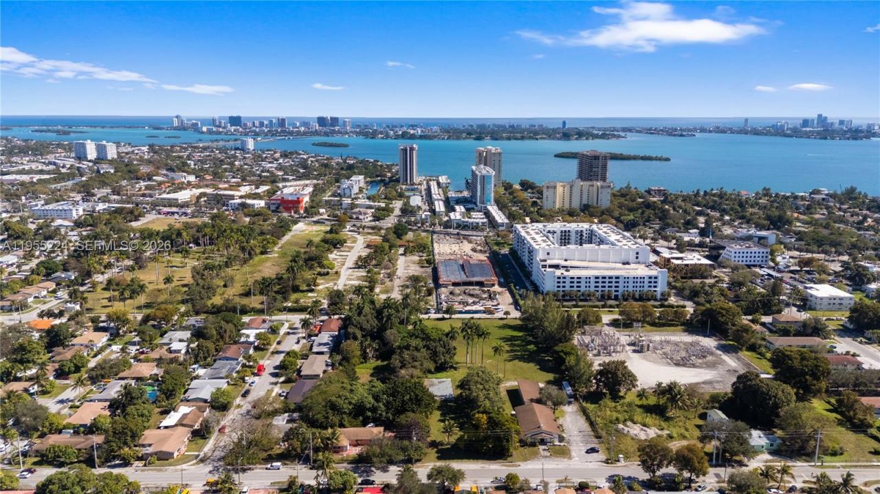 11303 NE 13 Av, Miami, FL 33161 Photo