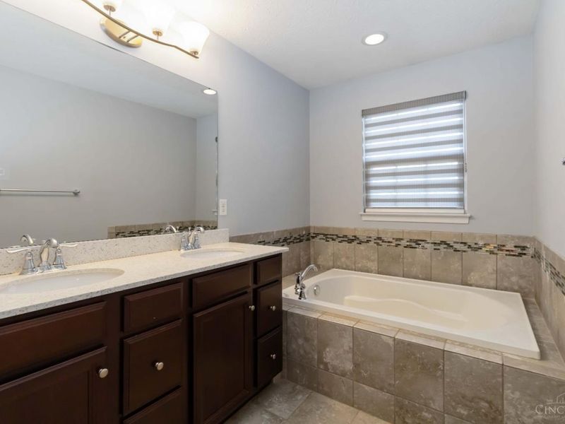 3432 Hidden Falls Court, Deerfield Twp., OH 45039 Photo 13