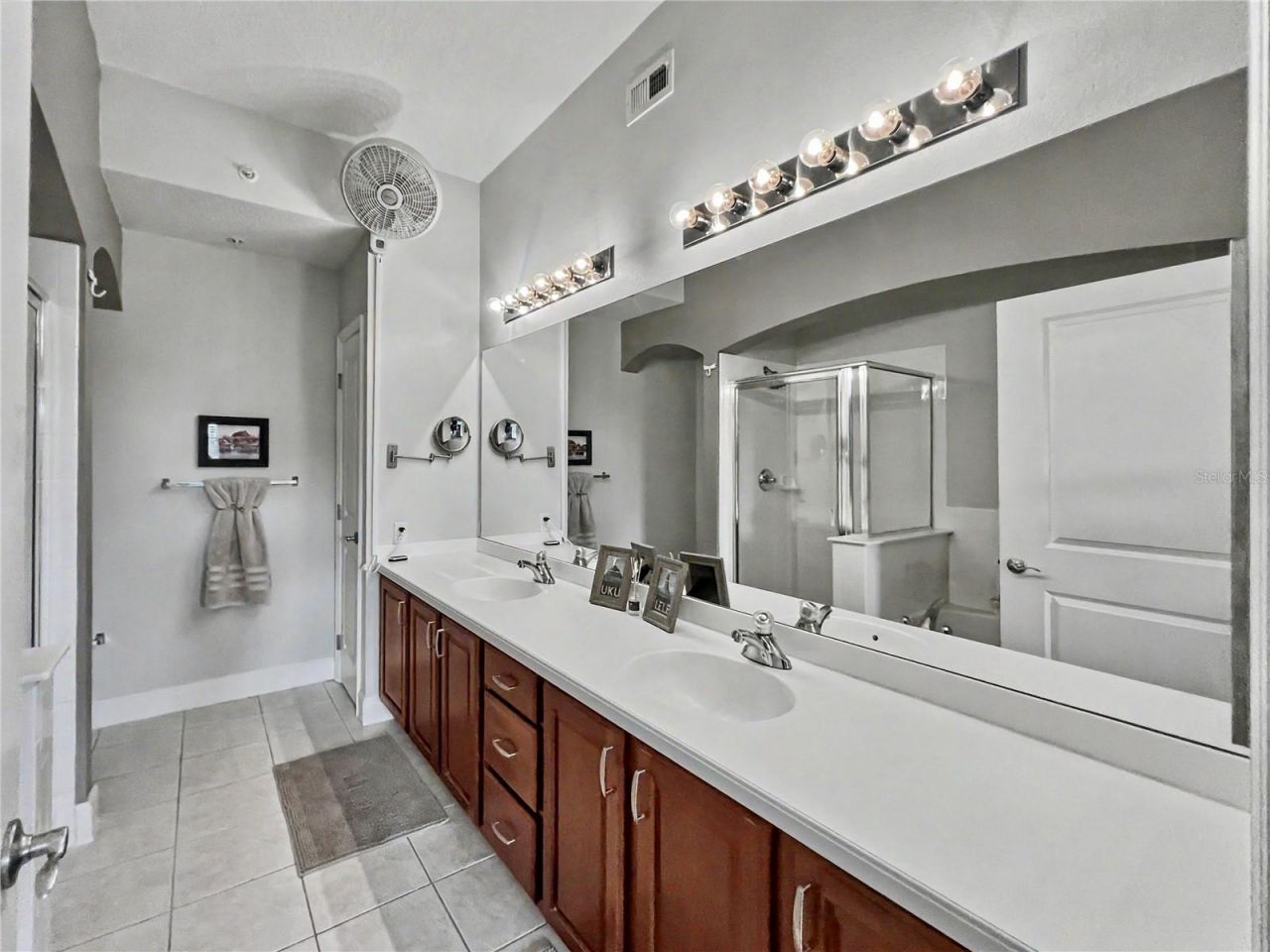 1230 Wright Circle, Unit 308, Celebration, FL 34747 Photo