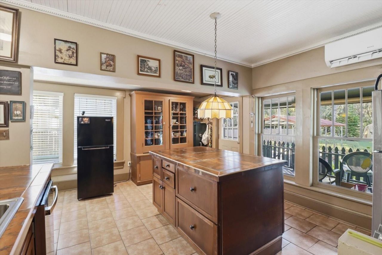 754 NE 2nd Avenue, Crystal River, FL 34428 Photo