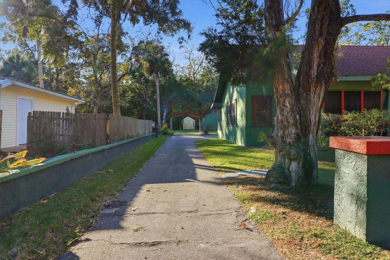 754 NE 2nd Avenue, Crystal River, FL 34428 Photo