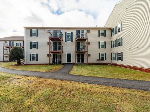 1703 White Cedar Boulevard, Portsmouth, NH 03801