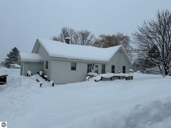 315 Calhoun E, Mancelona, MI 49659
