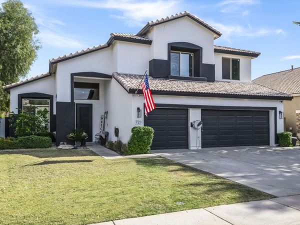 721 N PHEASANT Drive, Gilbert, AZ 85234
