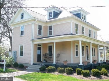 172 174 W MAIN STREET, LEOLA, PA 17540