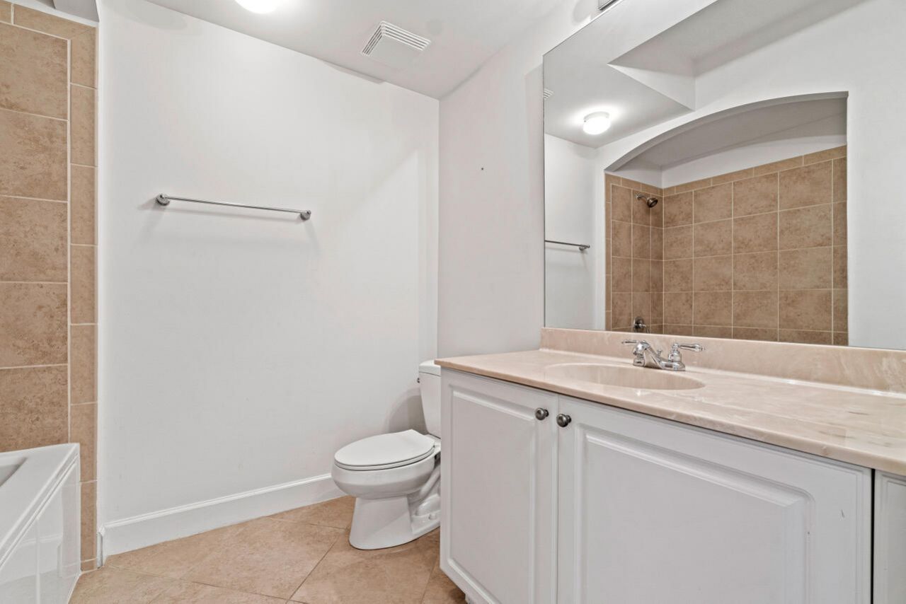 1660 Renaissance Commons Boulevard, Unit 2524, Boynton Beach, FL 33426 Photo