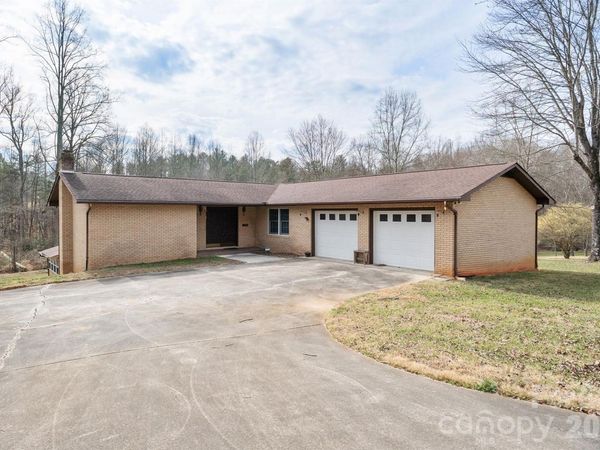 2153 S Fork Drive, Morganton, NC 28655
